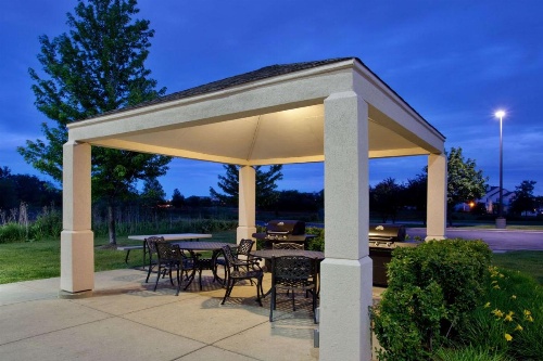 Sonesta Simply Suites Chicago Waukegan image 14