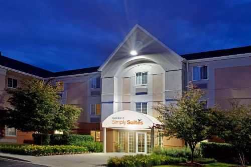 Sonesta Simply Suites Chicago Waukegan image 16